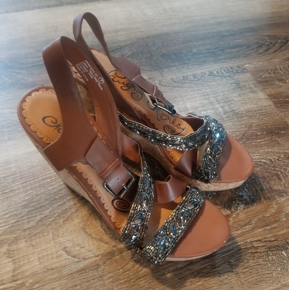 Wedge Sandals - Picture 2 of 3